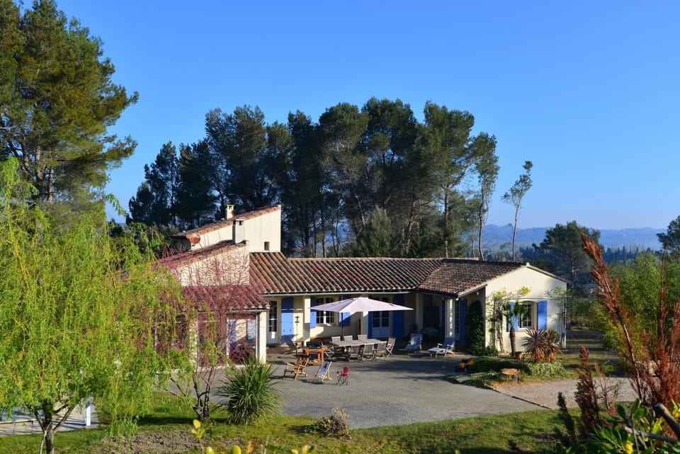 Patio, BBQ facilities, Balcony/Terrace, Mountain view