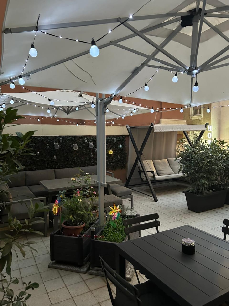 Property building, Balcony/Terrace
