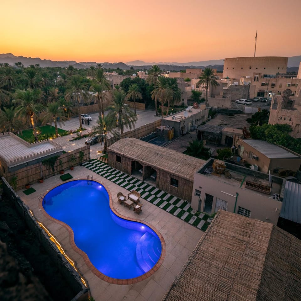 Swimming pool