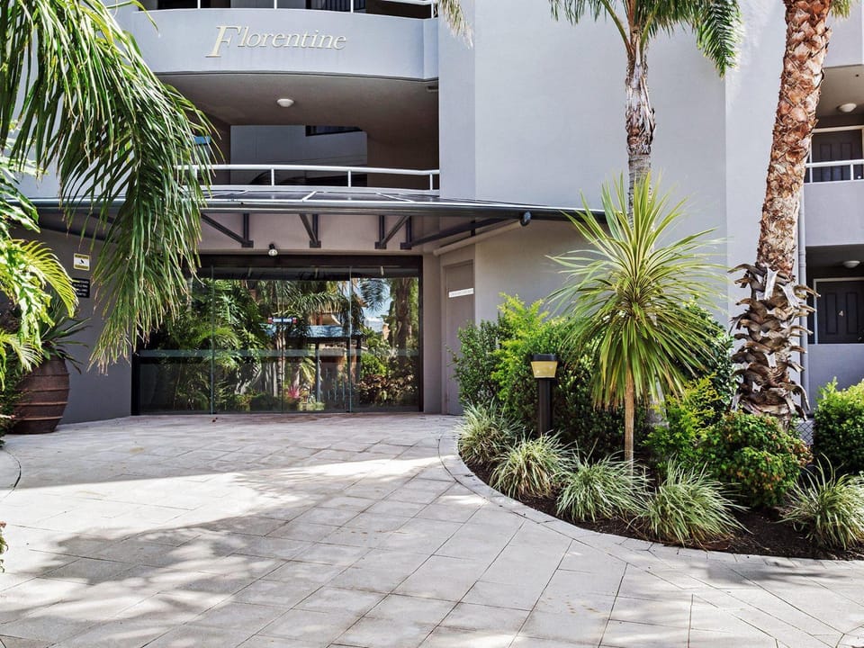 Florentine 2 sensational waterviews and pool in complex Apartment in Nelson Bay
