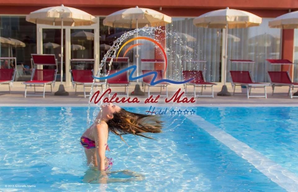 Property building, Pool view, Swimming pool, Swimming pool