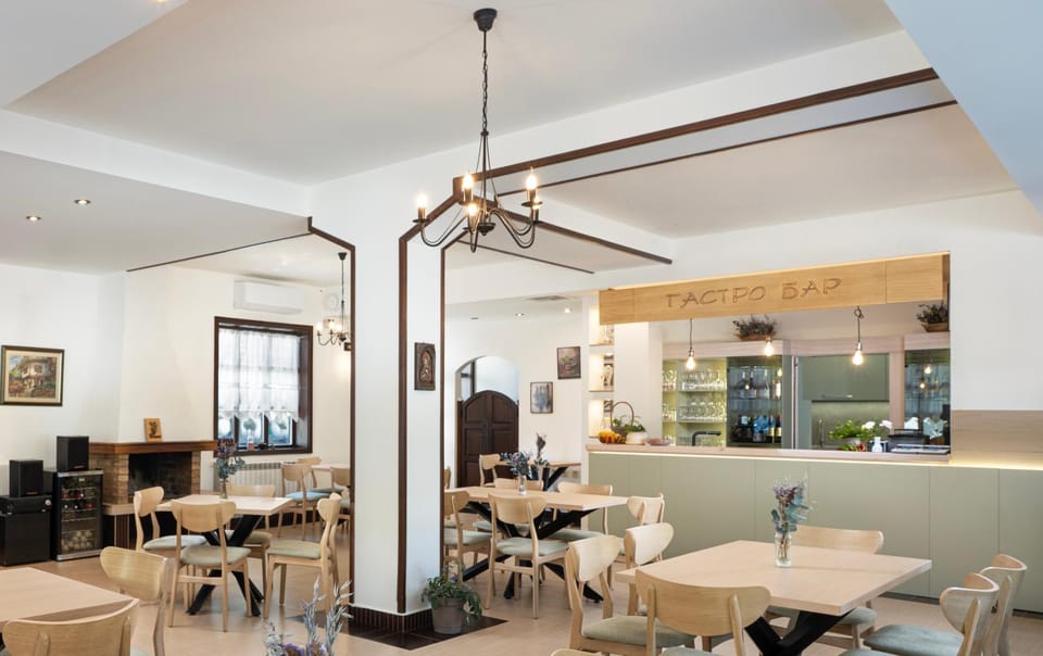 Restaurant/places to eat