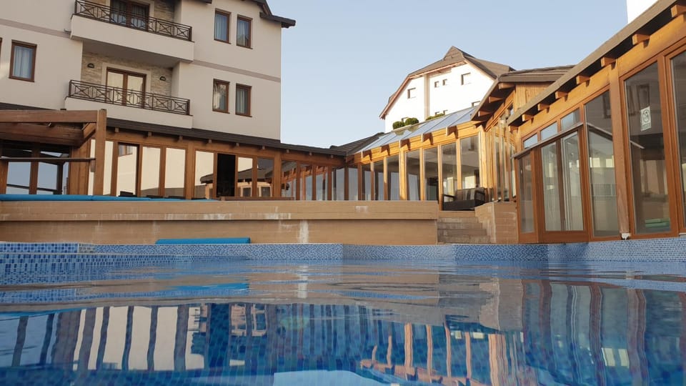 Aqua park, Swimming pool