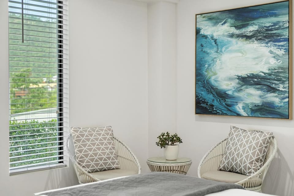 Seating area, Bedroom
