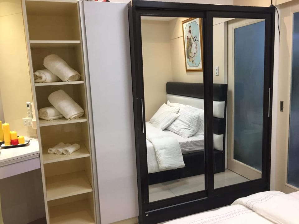 Deluxe Apartment-MOA Apartment in Pasay