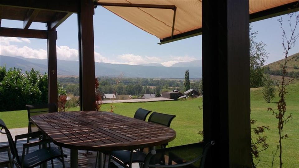 Casa con encanto, jardín, vistas y piscina Chalet in Cerdanya