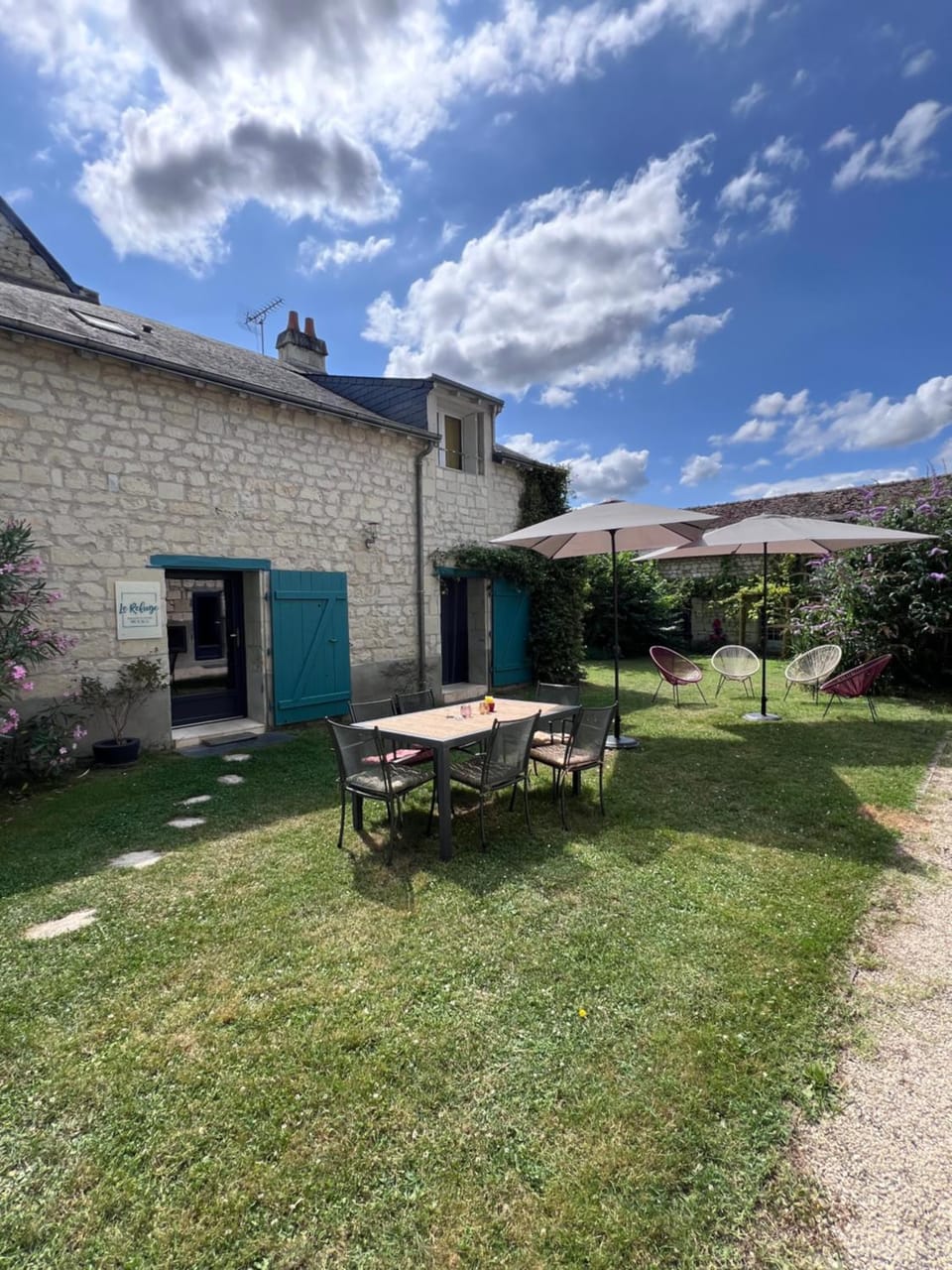 Magnifique Refuge avec piscine et animaux situé au coeur des châteaux de la Loire et des vignobles House in Centre-Val de Loire