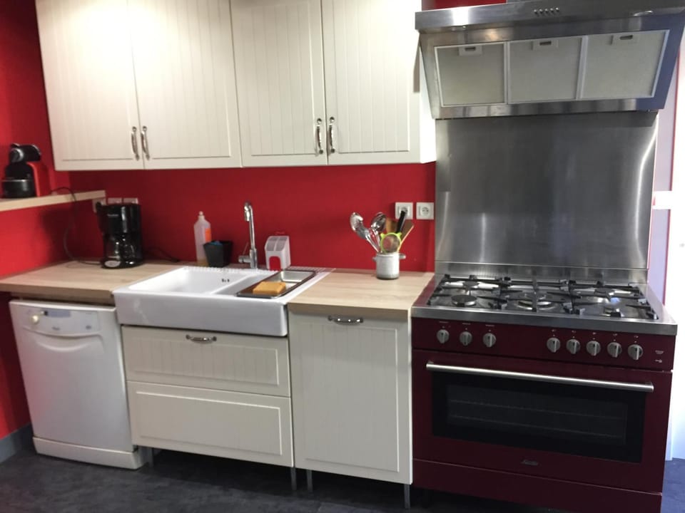 Magnifique Refuge avec piscine et animaux situé au coeur des châteaux de la Loire et des vignobles House in Centre-Val de Loire