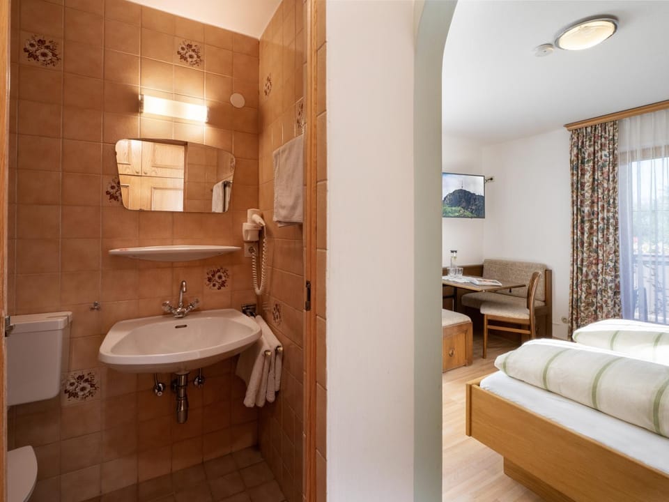Bathroom, Bedroom