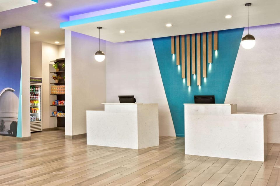 Lobby or reception, On site