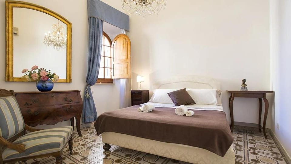 Alghero Palazzo Albis in pieno centro per 8 persone Apartment in Alghero