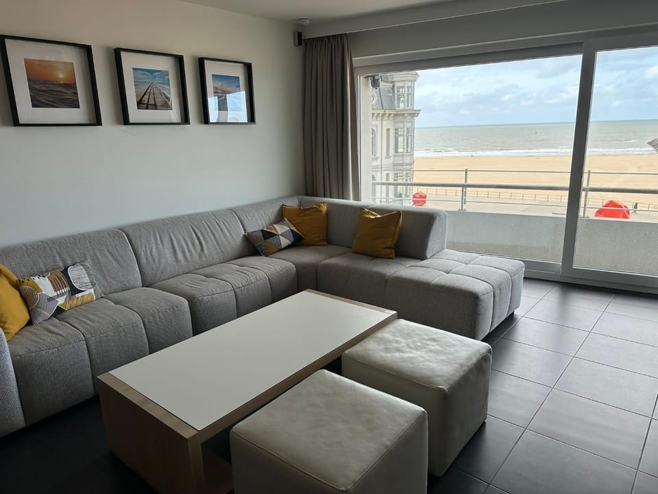 Panoramic view on beach, ships, sea - place to be Apartment in Ostend