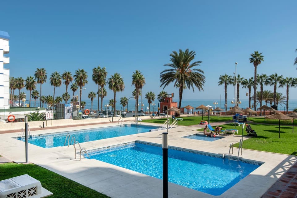 Pool view, Sea view, Swimming pool