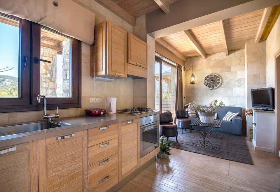 Kitchen or kitchenette, Living room