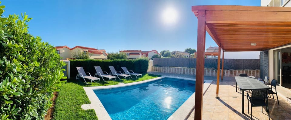 Patio, Garden, Garden, Balcony/Terrace, Swimming pool, Swimming pool