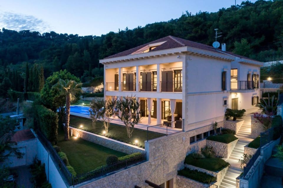 Exclusive Villa Marnano - Split center Villa in Split