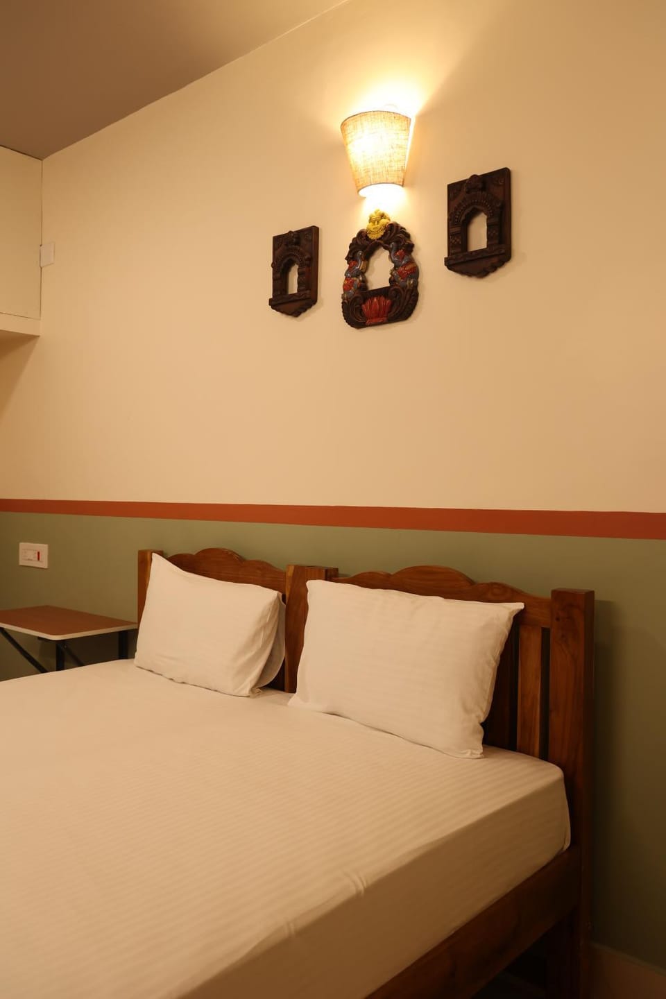 Bed, Decorative detail, Bedroom