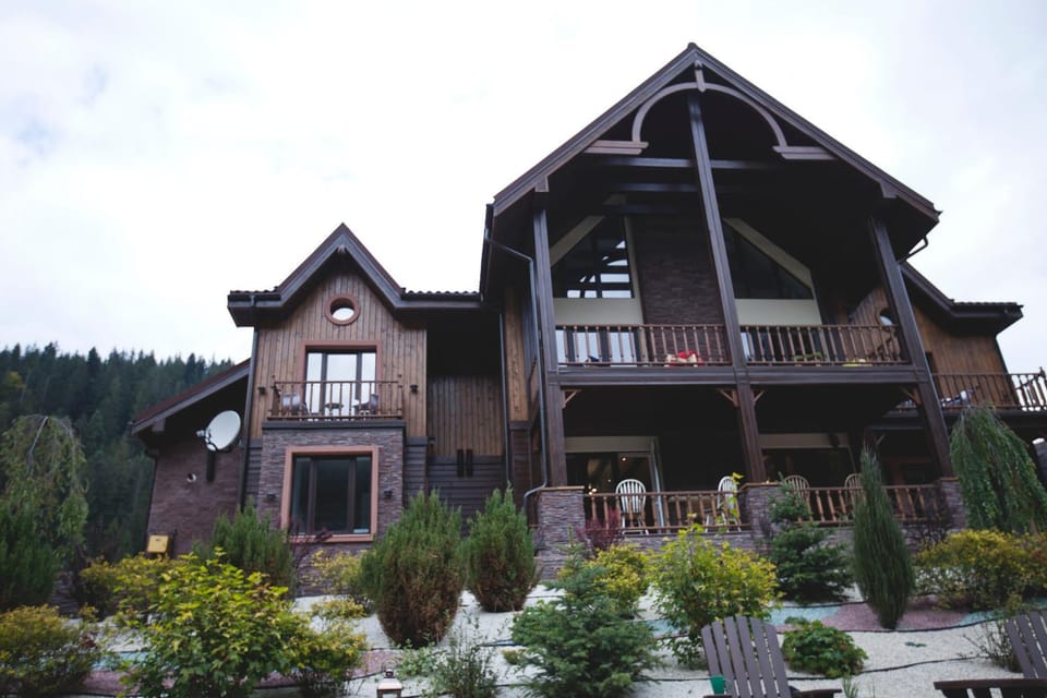 Клуб Яремчанський Hotel in Ukraine