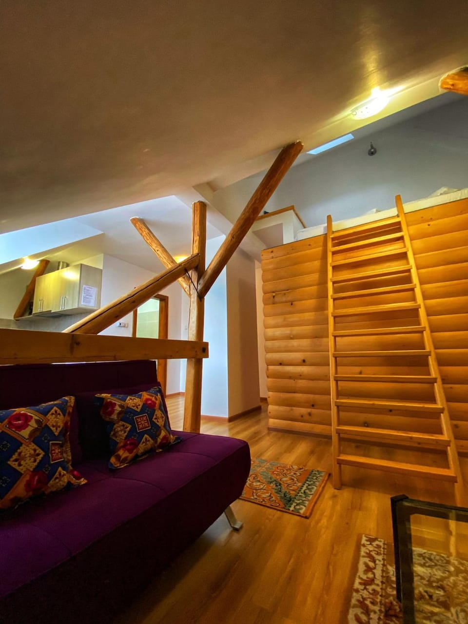 Bed, Seating area