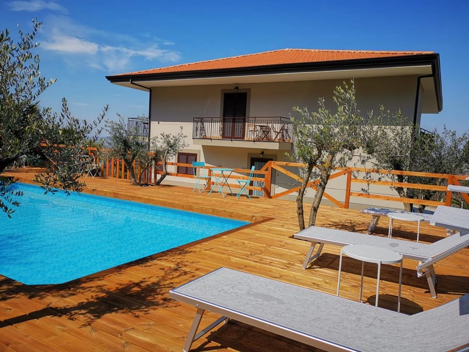 Property building, Swimming pool
