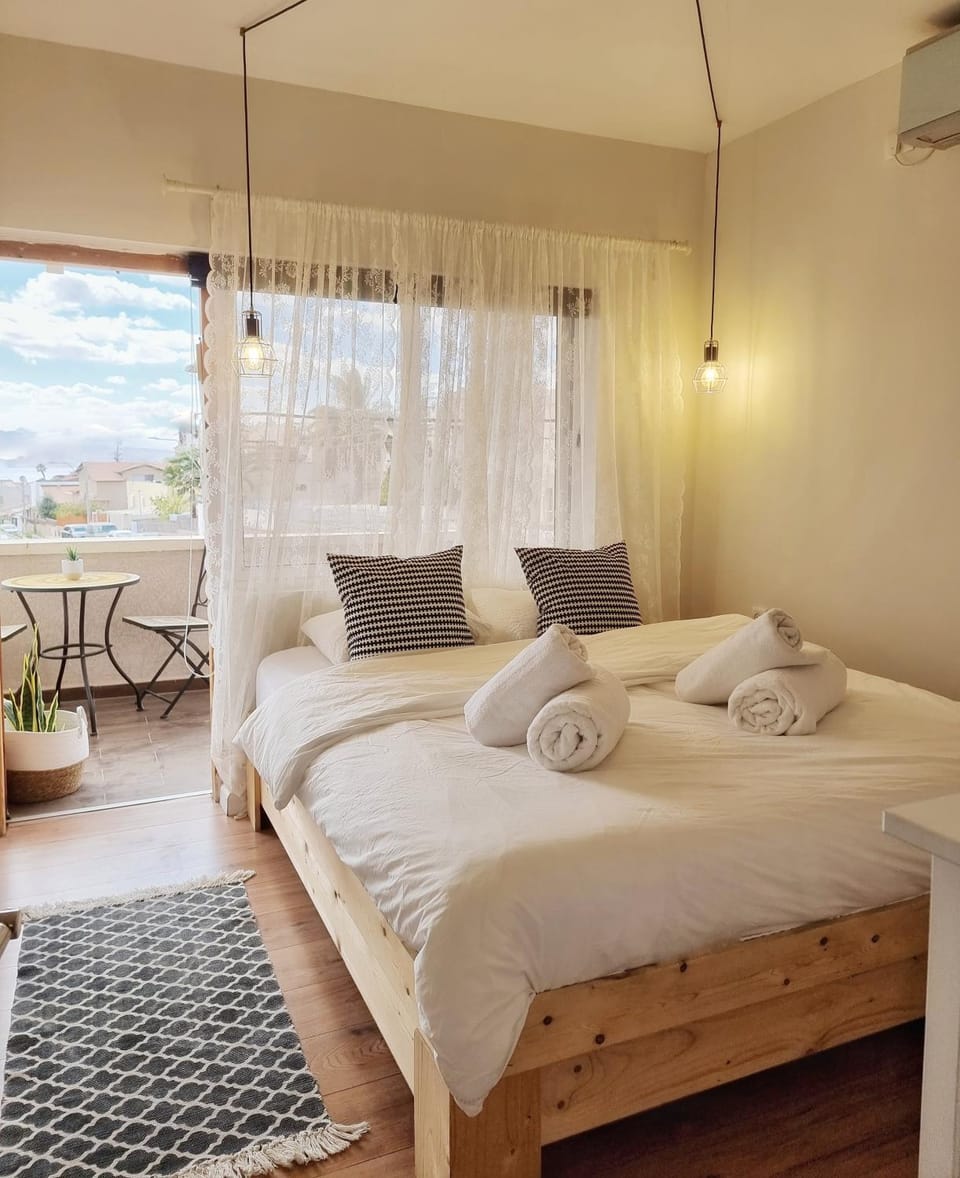 Bed, View (from property/room), Balcony/Terrace, Bedroom