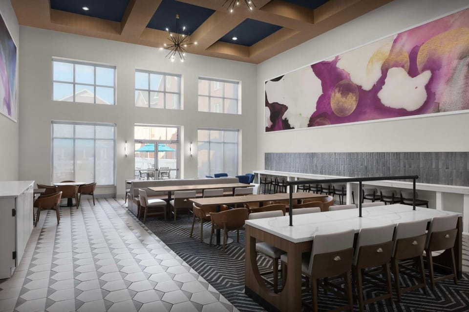 Seating area, Dining area, Breakfast