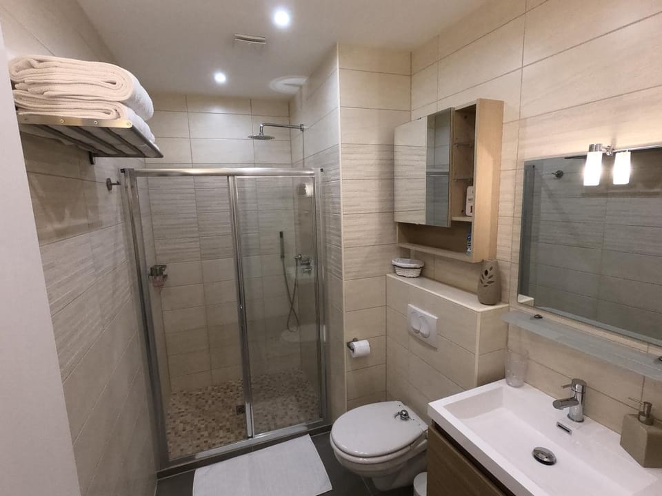 Shower, Bathroom
