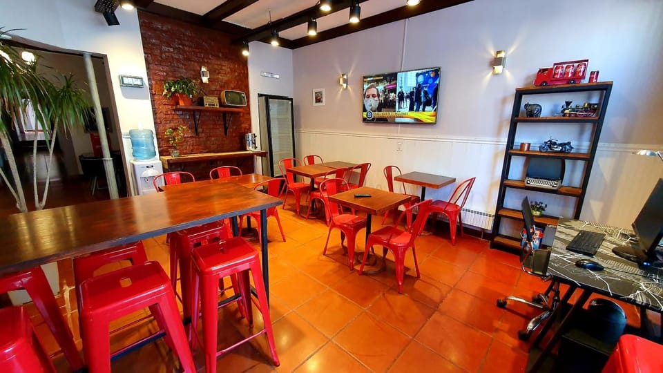 Communal lounge/ TV room, Seating area