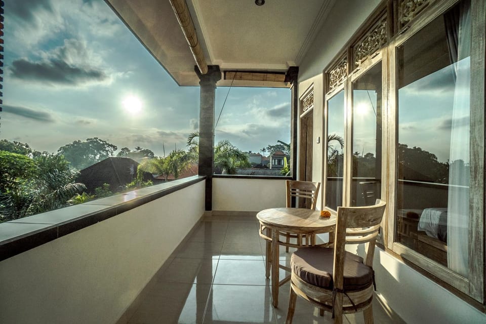 Balcony/Terrace, Other, Photo of the whole room, Decorative detail