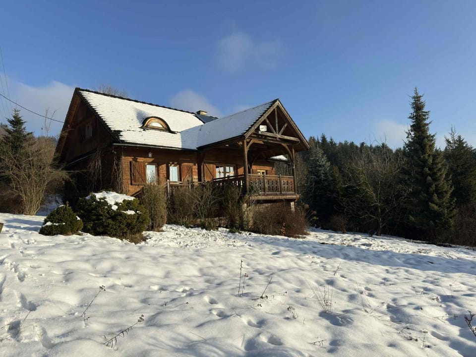 Property building, Natural landscape, Winter