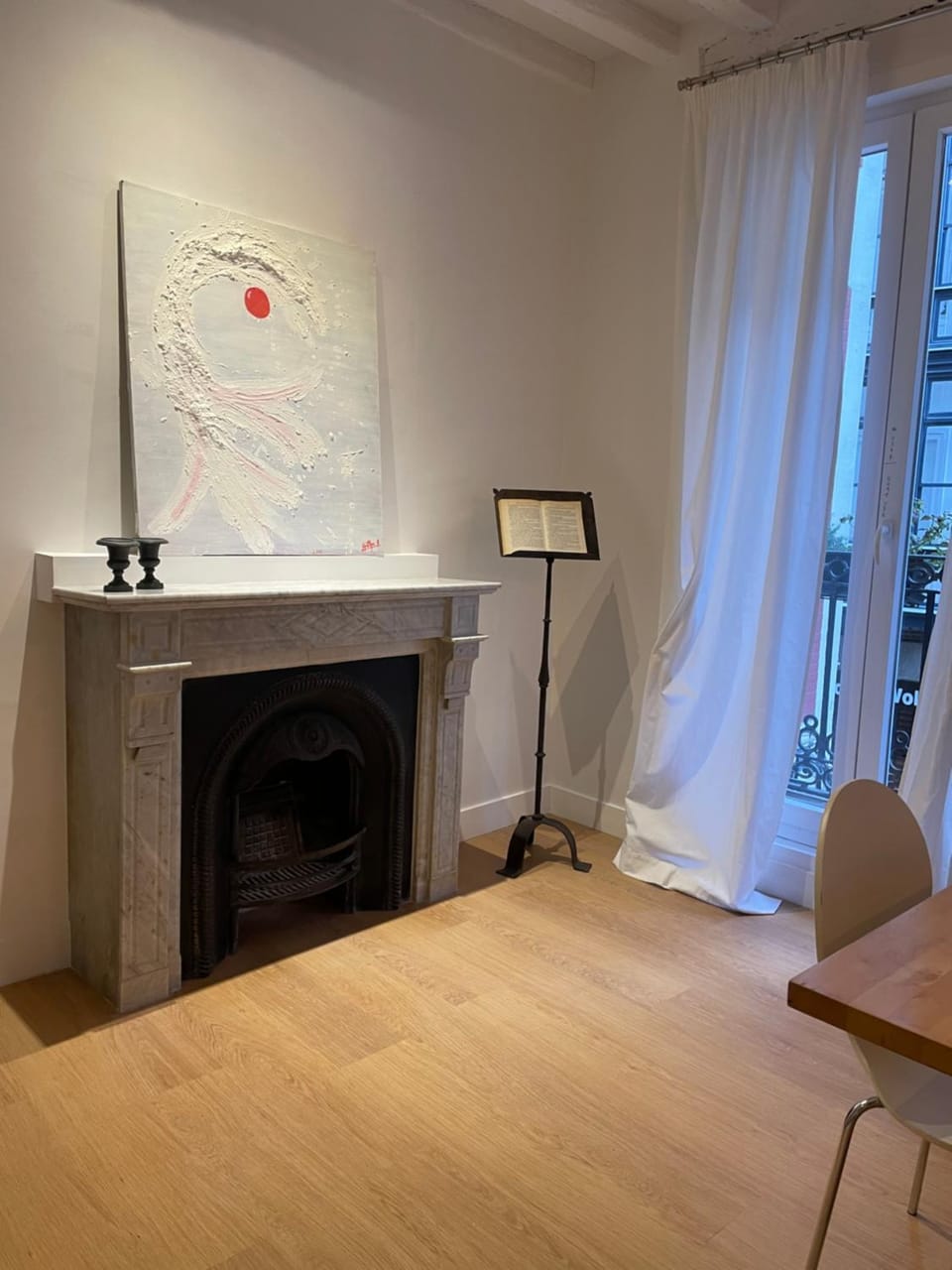 Apartamento minimalista en el corazón de Bilbao Apartment in Bilbao