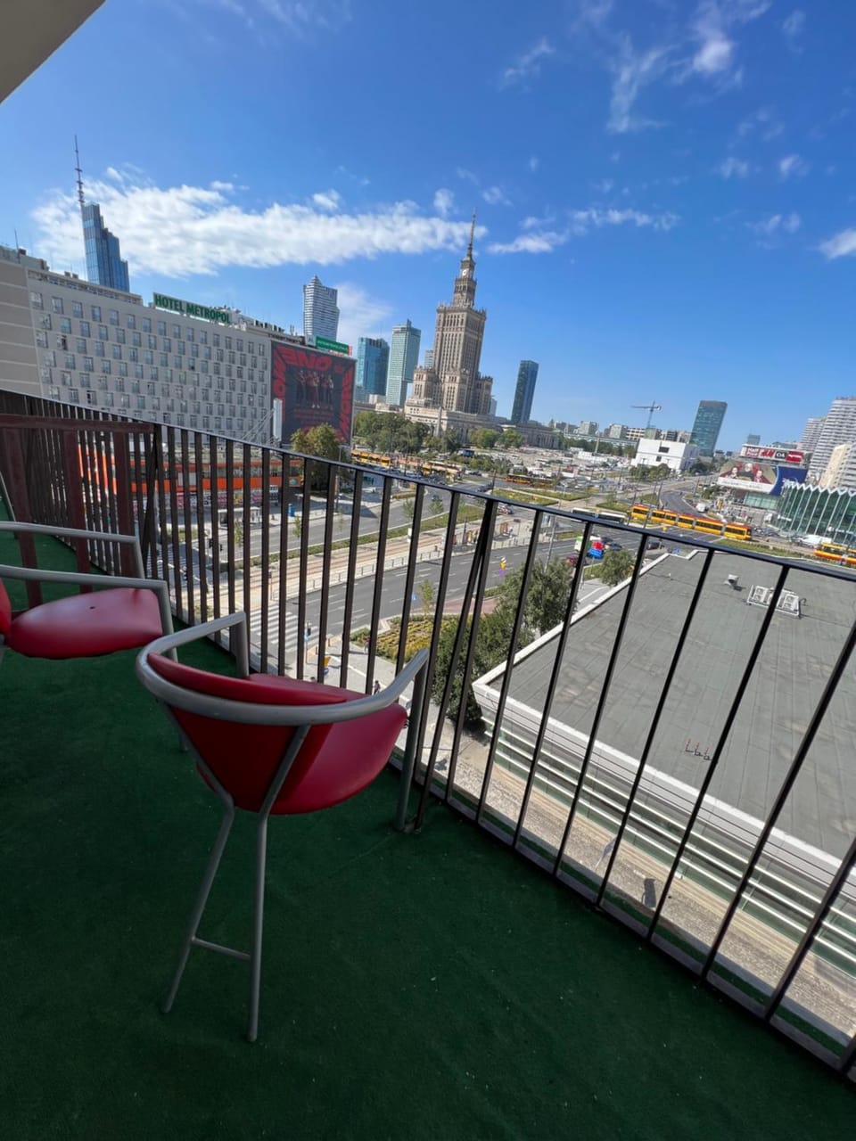 View (from property/room), Balcony/Terrace, City view