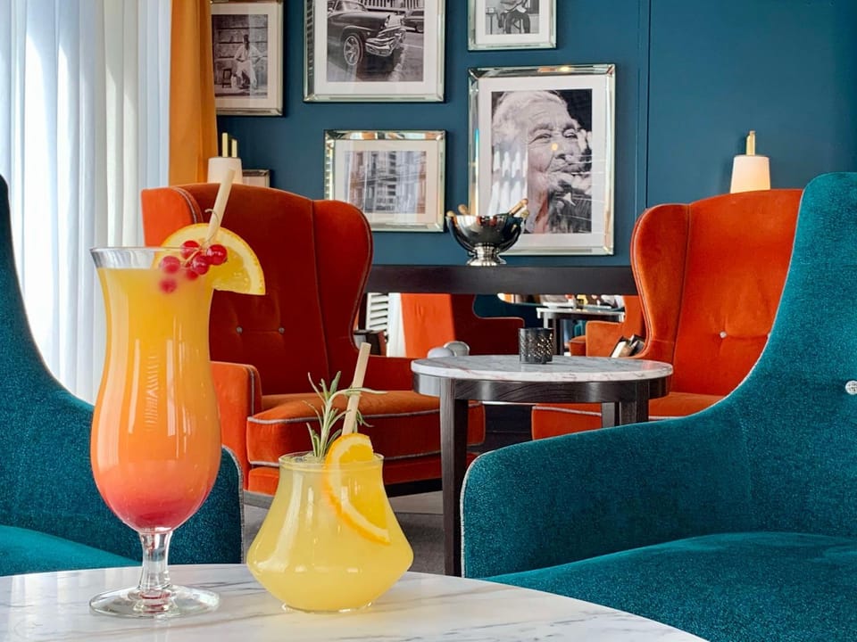 Lounge or bar