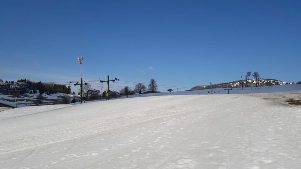 Skiing