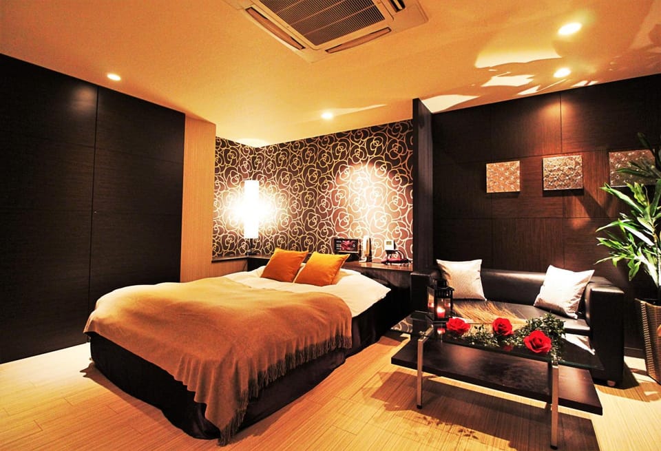 HOTEL O2 -全室人工ラドン温泉-Adult only Hotel in Nagoya