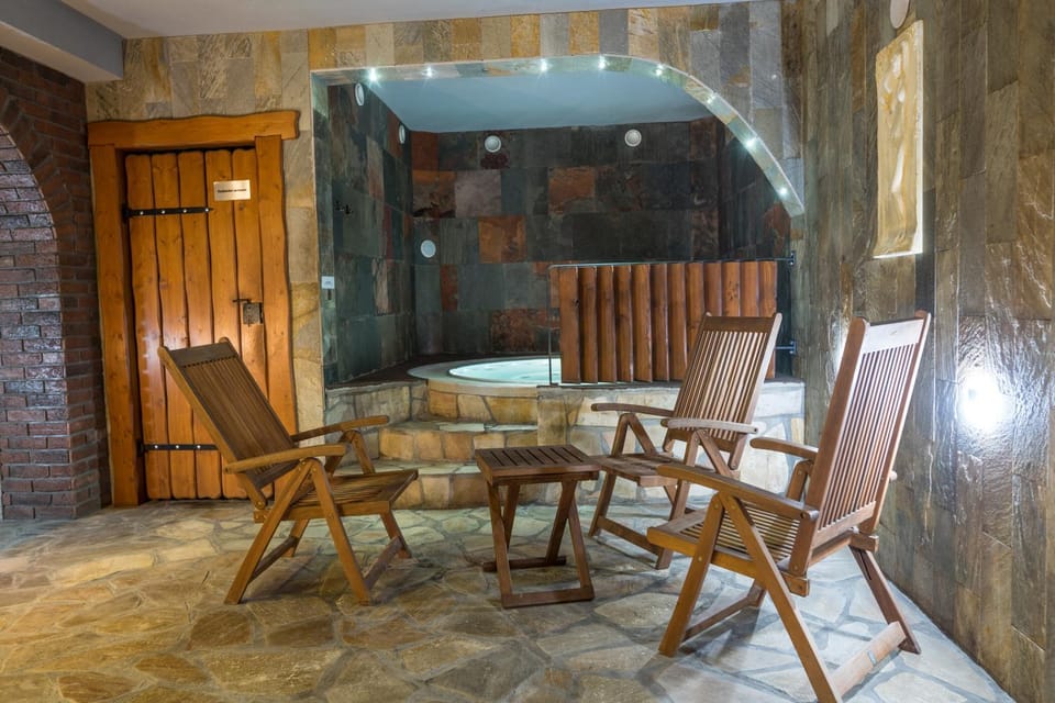 Hot Tub, Spa and wellness centre/facilities