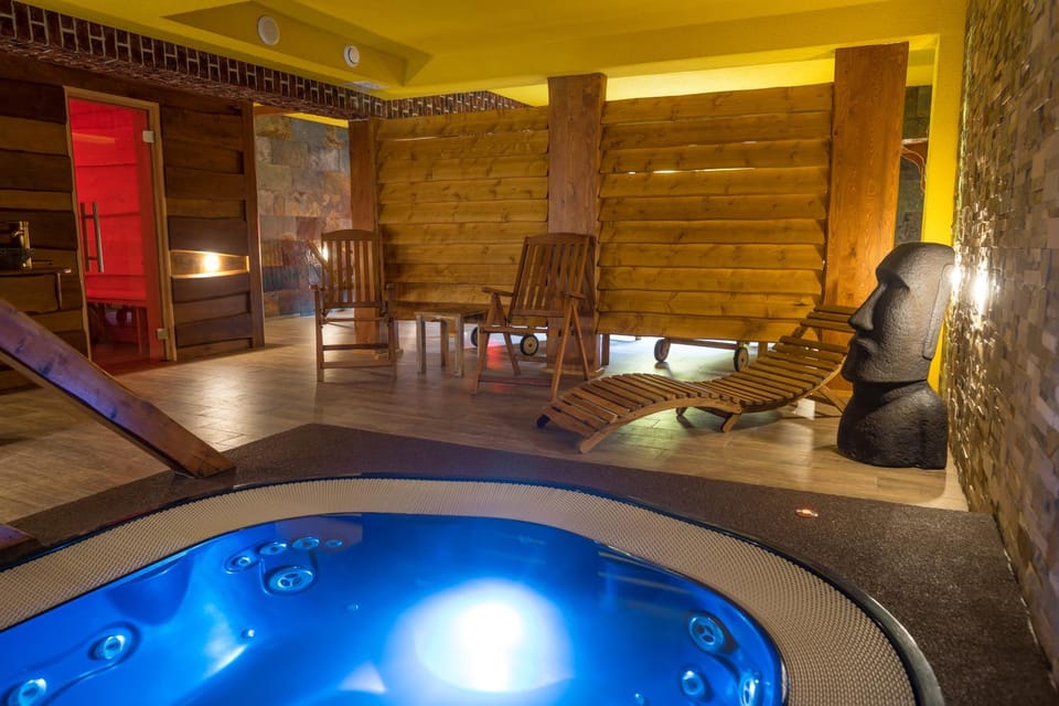 Hot Tub, Spa and wellness centre/facilities