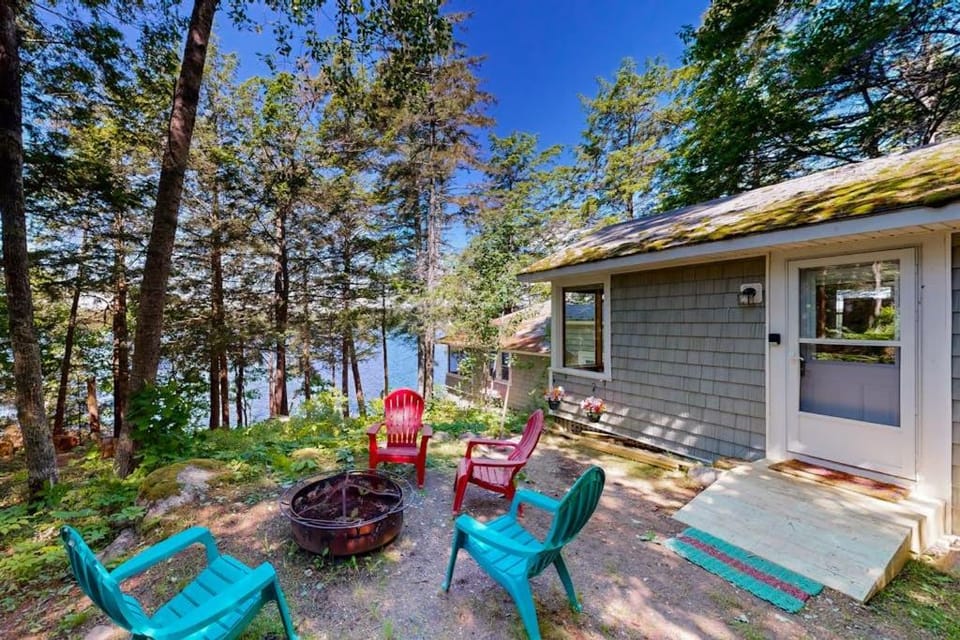 Property building, Patio, Day, Natural landscape, River view