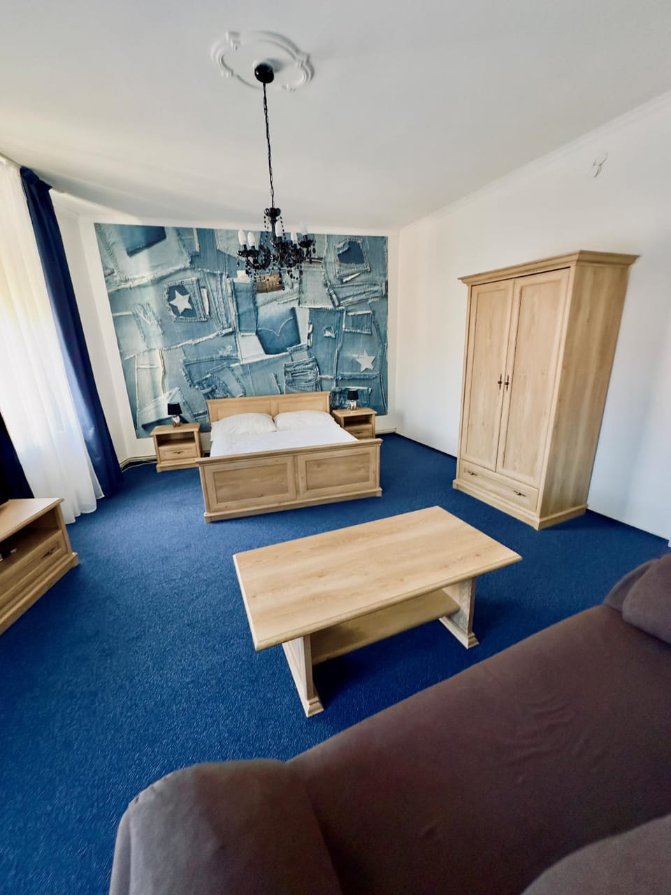 Photo of the whole room