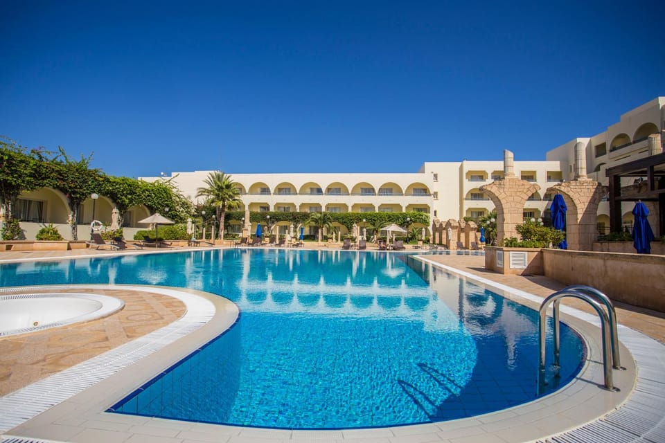 Property building, Pool view, Swimming pool