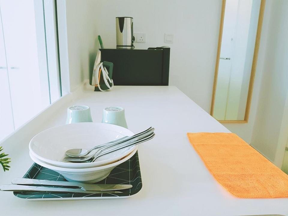 Coffee/tea facilities, Dining area