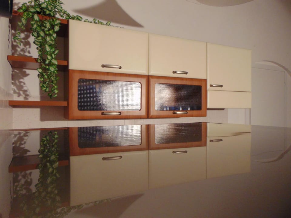 Kitchen or kitchenette, Living room, Dining area, Communal kitchen