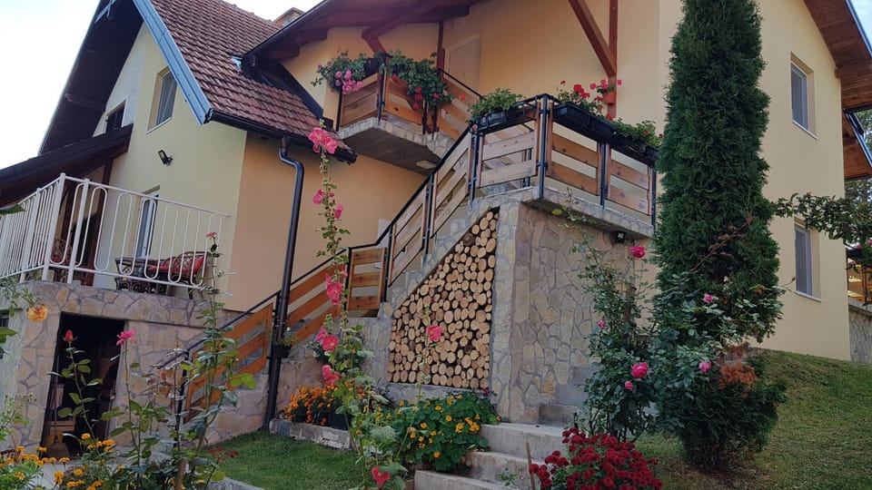 Property building, Garden view