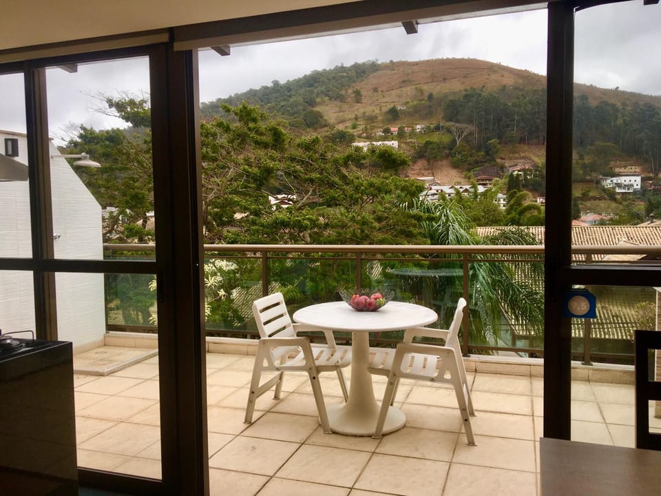 Balcony/Terrace, City view, Mountain view