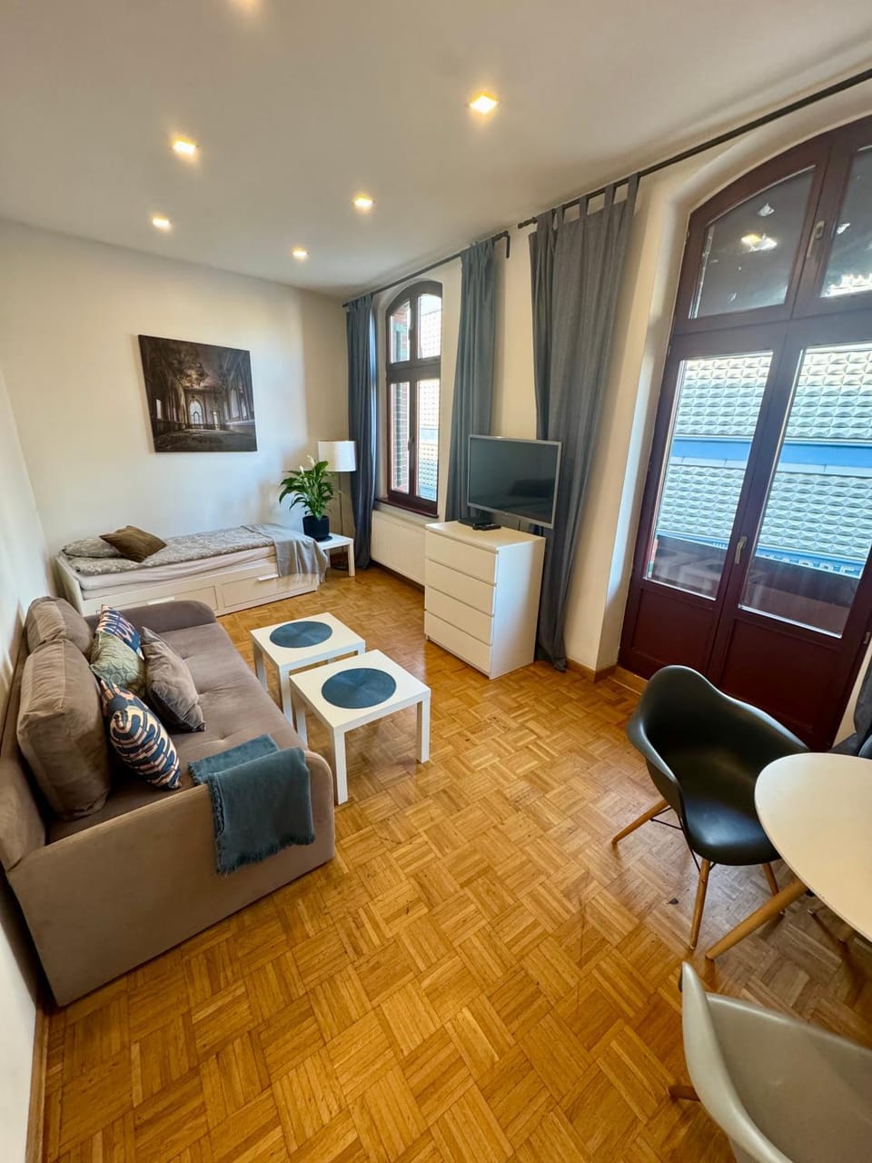 Other, Seating area, Bedroom