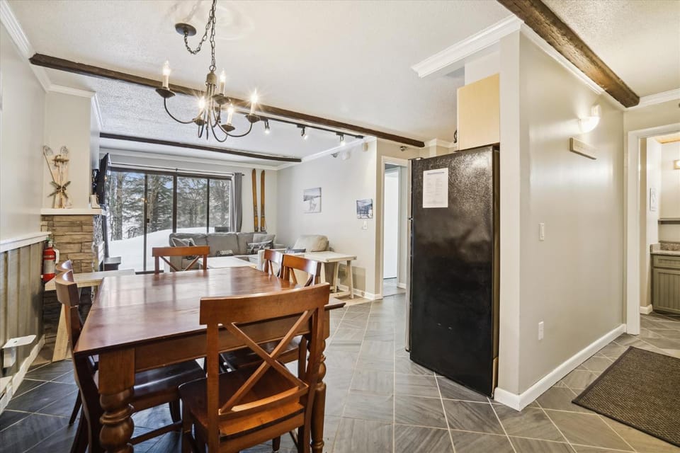 Whiffletree Condo Unit D2 House in Mendon