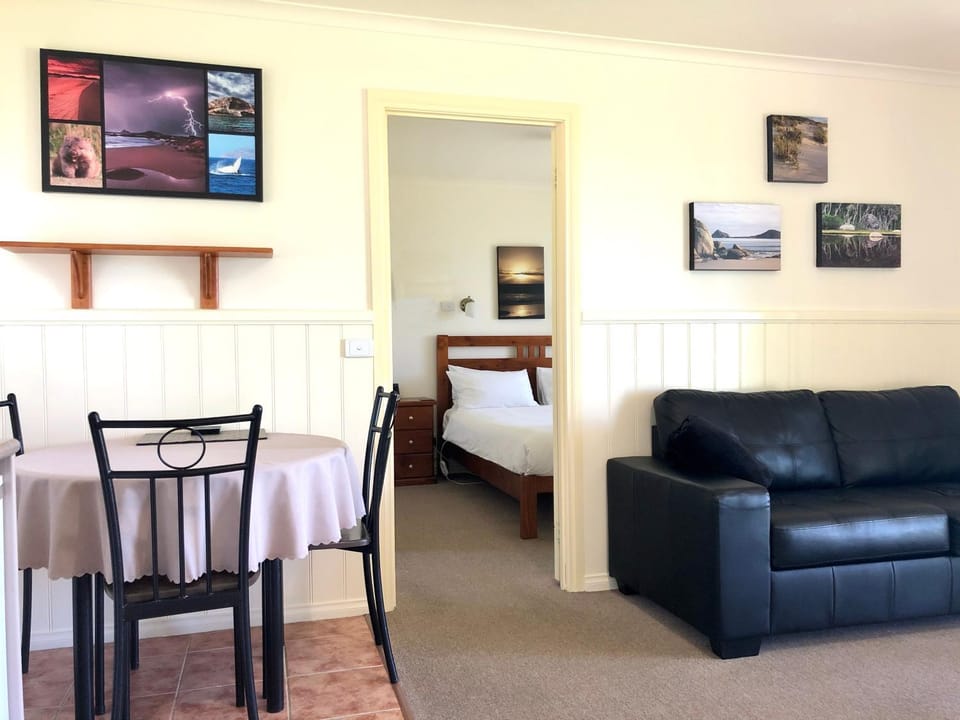 Living room, Seating area, Bedroom