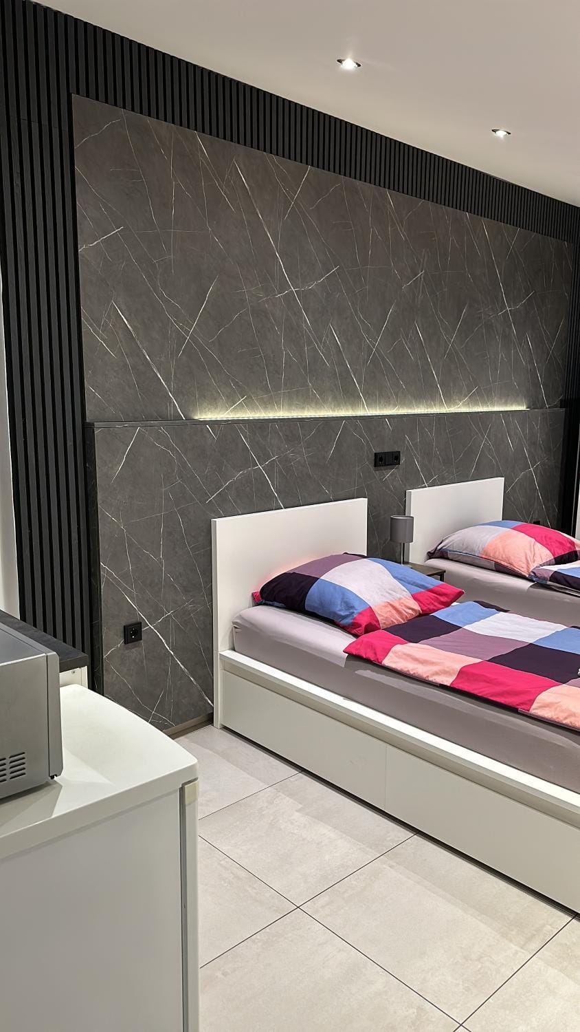 FEWO Cologne, Airport, City Apartment in Cologne