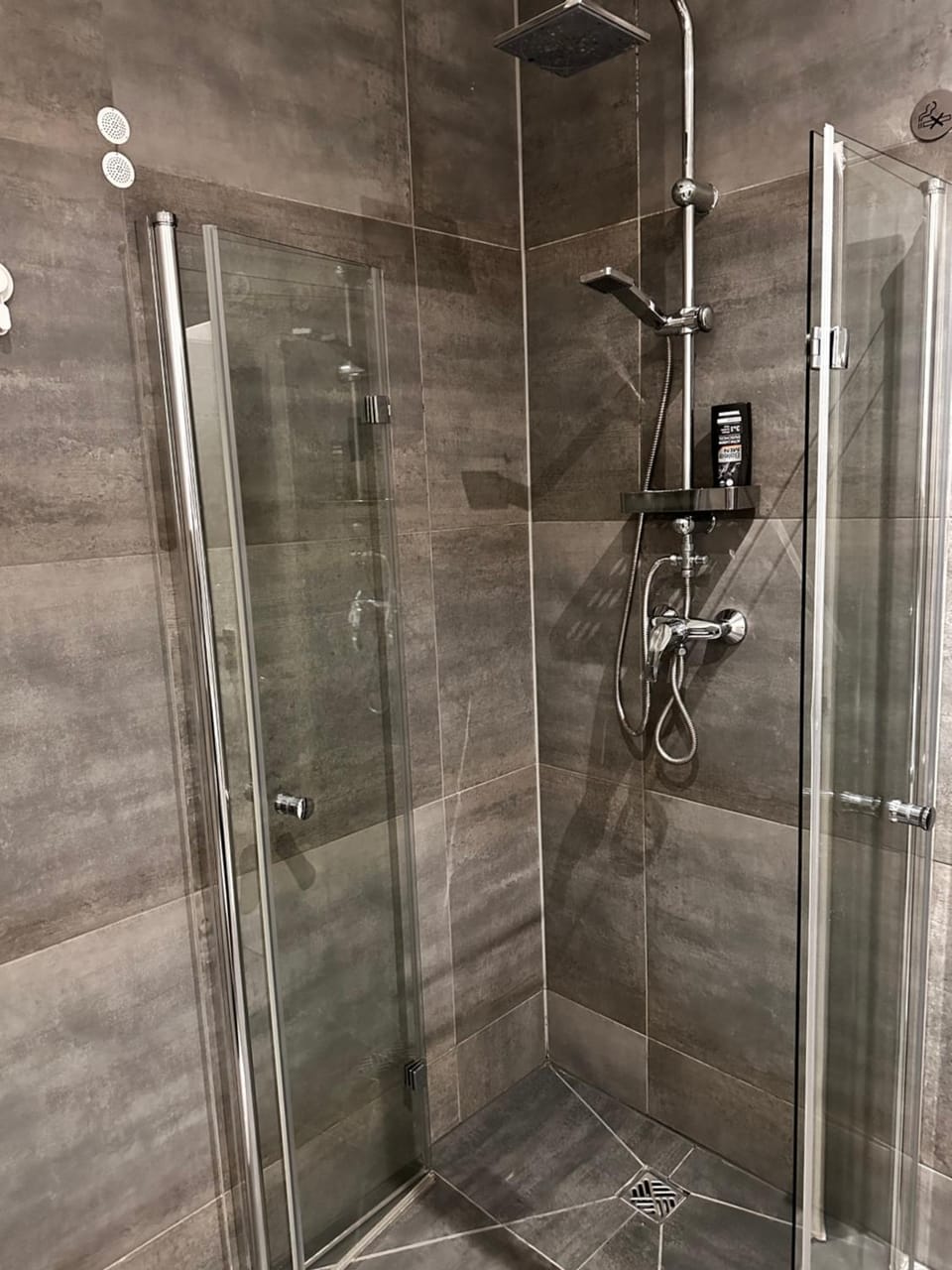 FEWO Cologne, Airport, City Apartment in Cologne