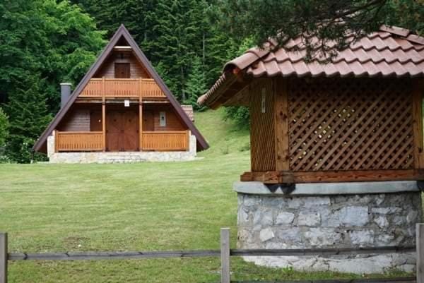 Vikendica Tarsko srce S House in Zlatibor District, Serbia